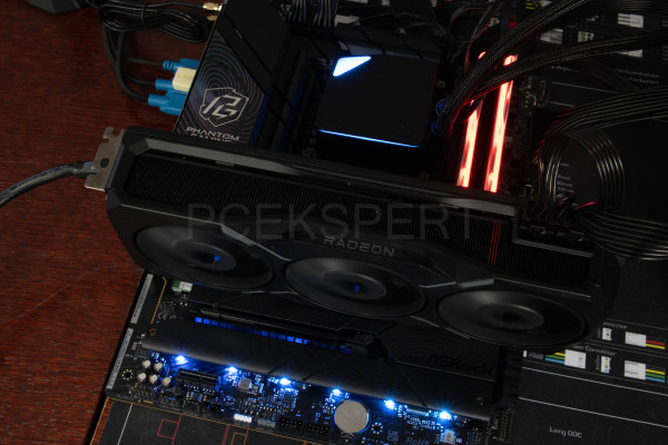 asrock_phantom_gaming_z790_riptide_wifi_13