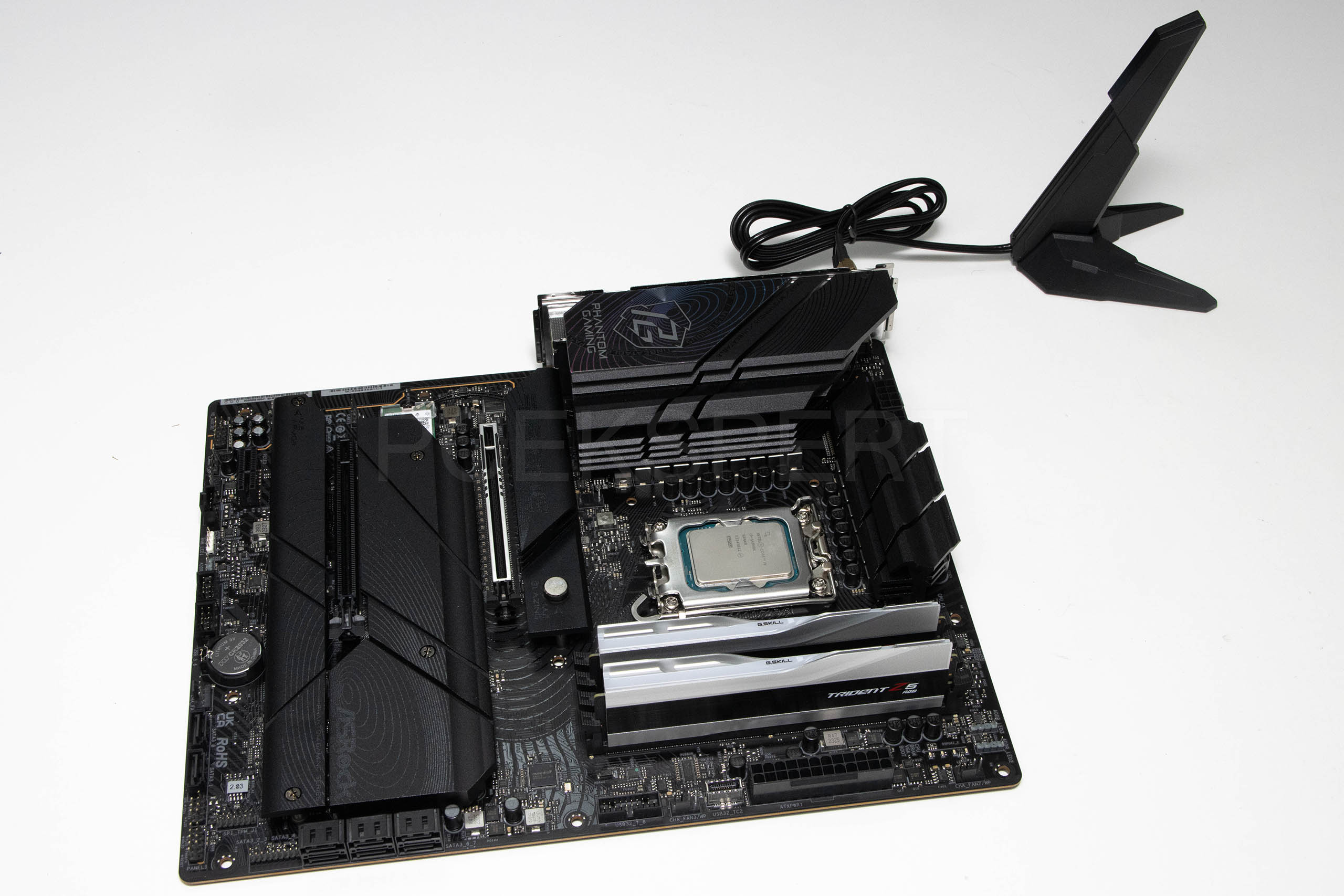 ASRock Phantom Gaming Z790 Riptide WiFi recenzija