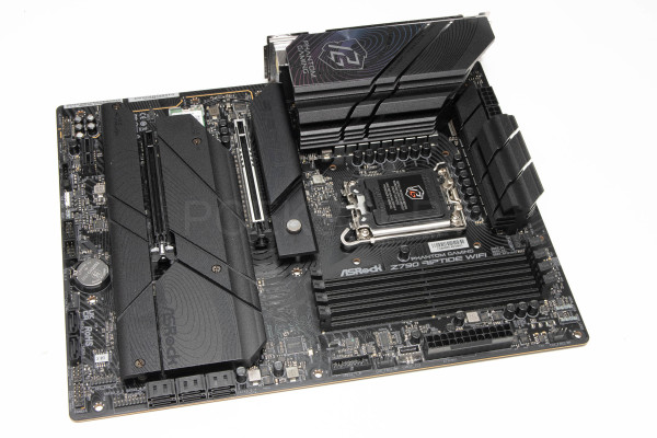 asrock_phantom_gaming_z790_riptide_wifi_4