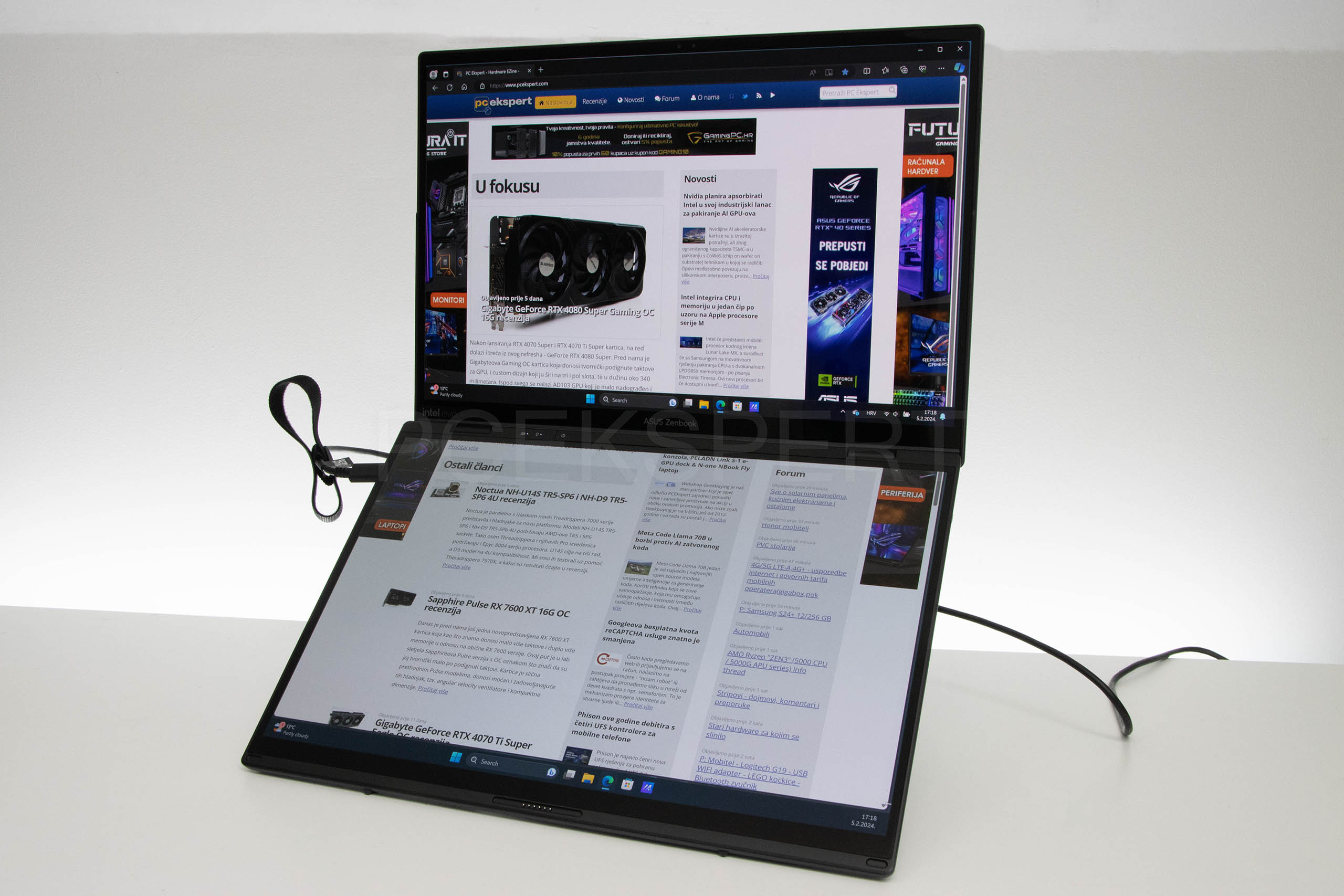 Asus Zenbook Duo 14 OLED recenzija