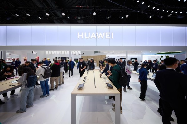 [MWC 2024] Huawei predstavio high-end proizvode kojima uzlazi i u modni svijet