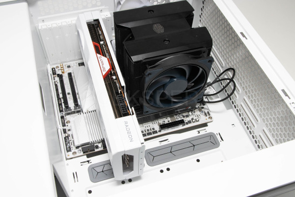 coolermaster_masterbox_600_17