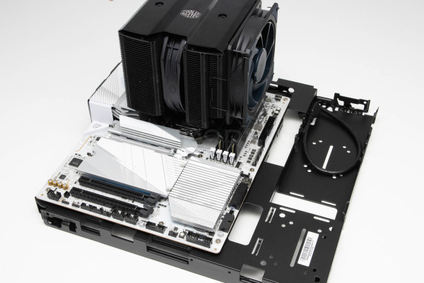 coolermaster_qube_500_12