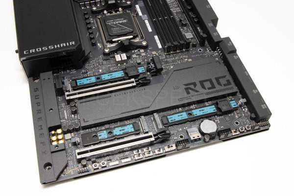 asus_rog_crosshair_x870e_extreme_12