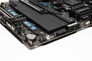 asus_rog_crosshair_x870e_apex_12