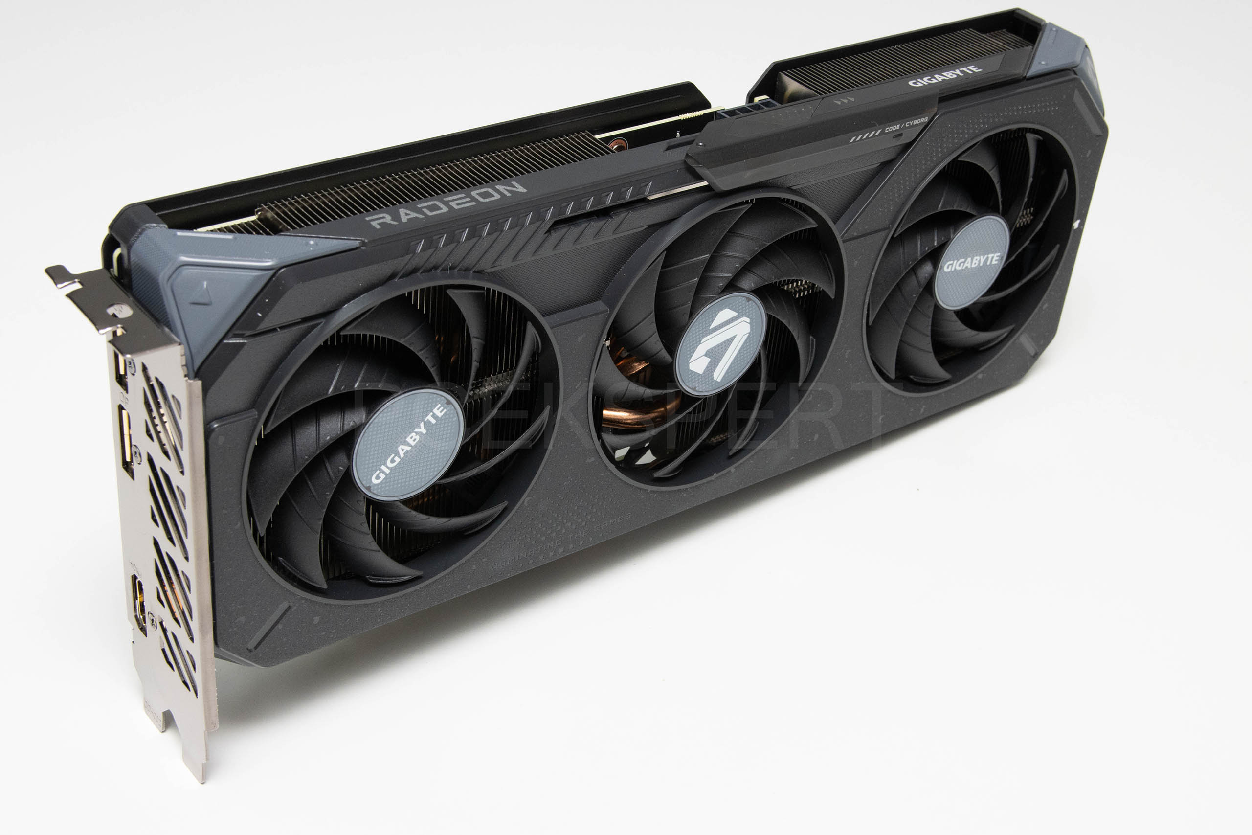 Gigabyte Radeon RX 9060 XT Gaming OC 8G recenzija