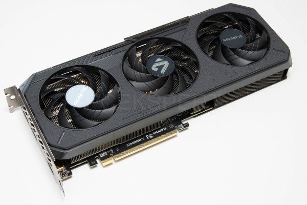 gigabyte_radeon_rx9060xt_gaming_oc_8g_4