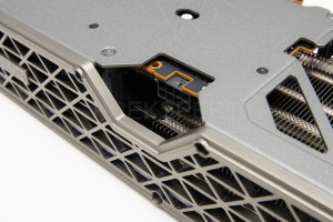 sapphire_nitro+_radeon_rc_9600_xt_oc_10