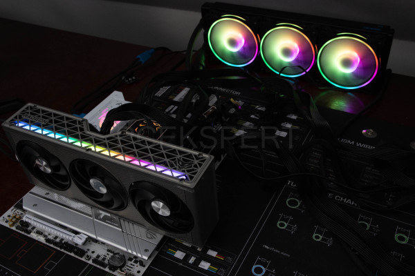 sapphire_nitro+_radeon_rc_9600_xt_oc_14