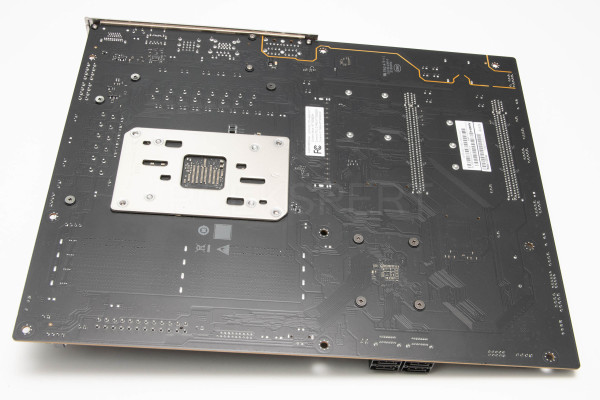 sapphire_nitro_b850a_wifi7_6