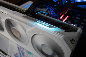 gigabyte_radeon_rx9060xt_gaming_oc_ice_16g_11