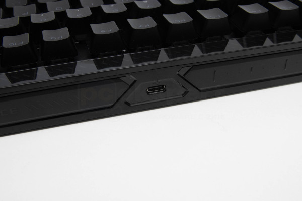 asus_rog_falchion_ace_75_he_11