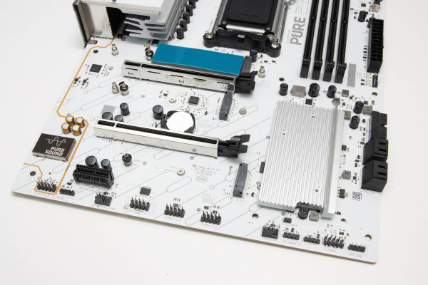 sapphire_pure_x870a_wifi7_10