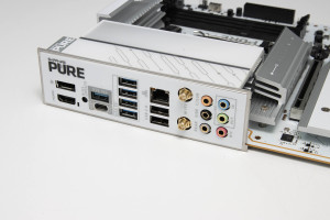 sapphire_pure_x870a_wifi7_15