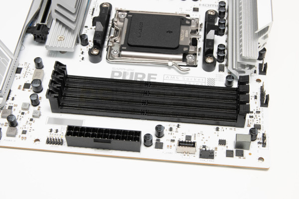 sapphire_pure_x870a_wifi7_8