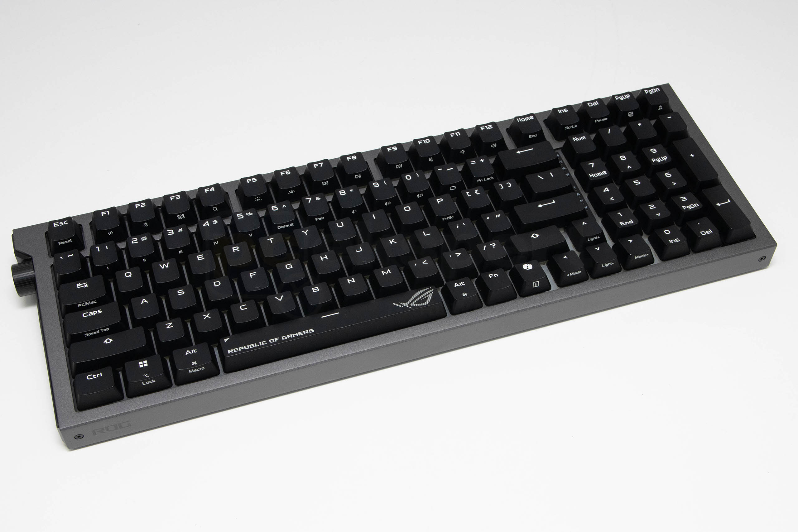 Asus ROG Strix Morph 96 Wireless recenzija