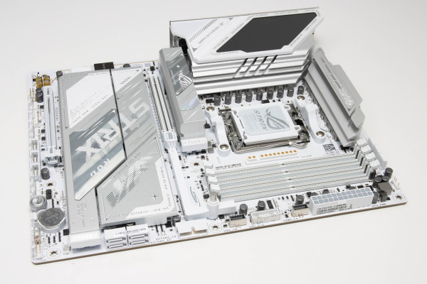 asus_rog_strix_x870e_a_gaming_wifi7_neo_2