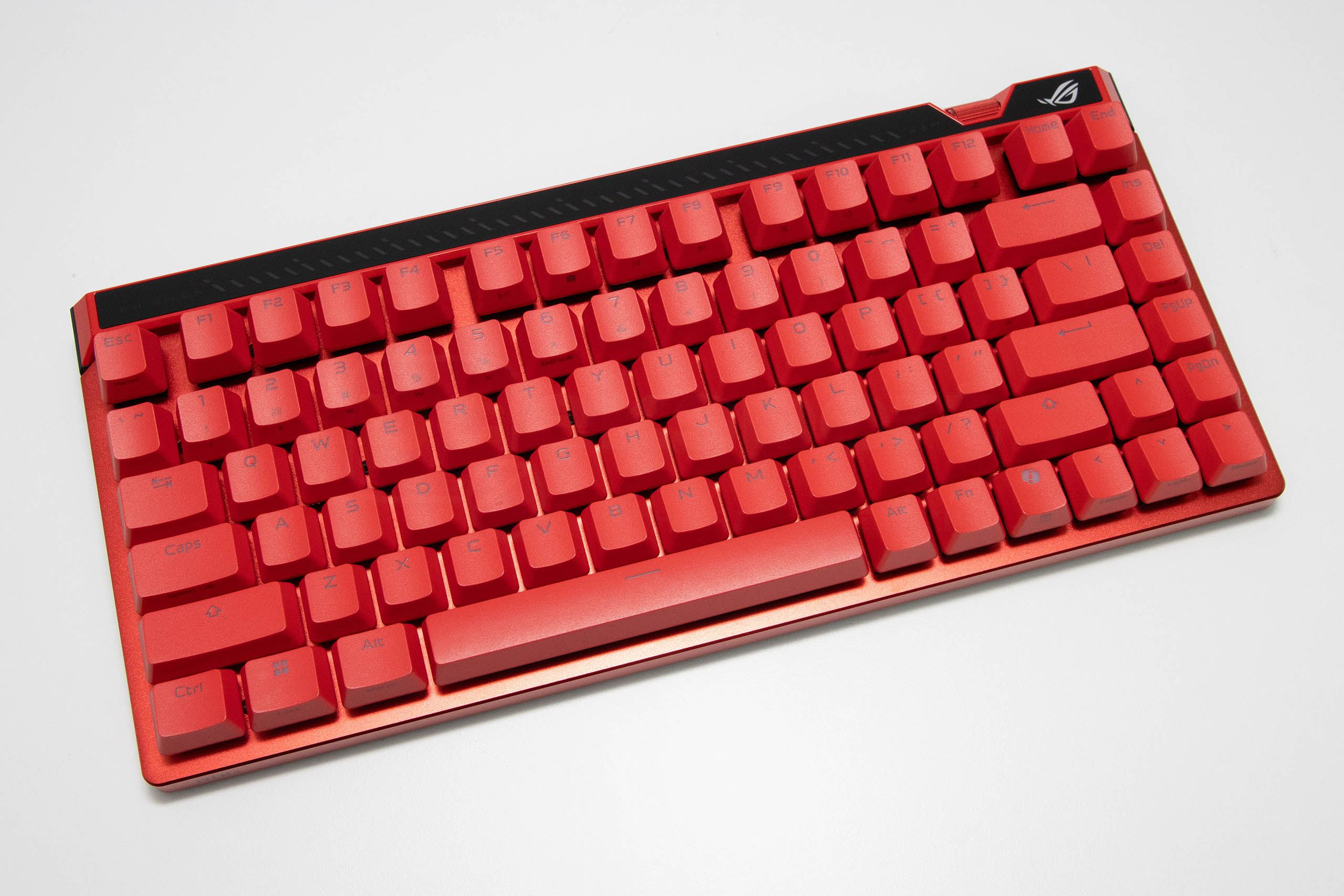 ASUS ROG Falchion ACE 75 HE RED recenzija