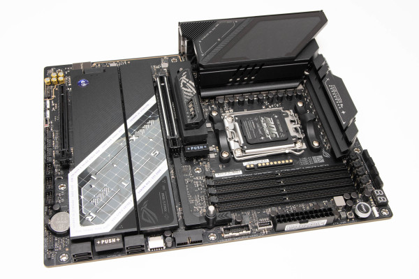 asus_rog_strix_x870e_e_gaming_wifi7_neo_4